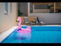 Apartmanok Lux 1 - heated pool: A1(4), A4(4) Marina - Riviera Trogir  - medence