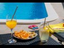Apartmanok Lux 1 - heated pool: A1(4), A4(4) Marina - Riviera Trogir  - medence