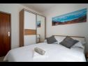 Apartmanok Lux 1 - heated pool: A1(4), A4(4) Marina - Riviera Trogir  - Apartman - A1(4): hálószoba