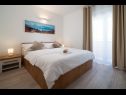 Apartmanok Lux 2 - heated pool: A2(4+2), A3(4+2) Marina - Riviera Trogir  - Apartman - A2(4+2): hálószoba
