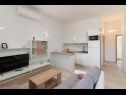 Apartmanok Lux 2 - heated pool: A2(4+2), A3(4+2) Marina - Riviera Trogir  - Apartman - A3(4+2): konyha