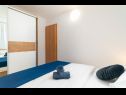 Apartmanok Lux 3 - heated pool: A5(4+2), A6(4+2) Marina - Riviera Trogir  - Apartman - A5(4+2): hálószoba