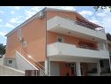 Apartmanok Ante - 80 m from sea: A1(4), A2(2+1) Seget Vranjica - Riviera Trogir  - ház