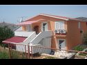 Apartmanok Ante - 80 m from sea: A1(4), A2(2+1) Seget Vranjica - Riviera Trogir  - ház