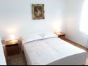 Apartmanok Vesna - 40 m from pebble beach: A1(4+1), A2(4), A3(4+1) Seget Vranjica - Riviera Trogir  - Apartman - A3(4+1): hálószoba