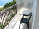 Apartmanok Rose - 30 m from the beach: A1(2+1), A2(2+1), A3(2+1), A4(2+1), A5(2+1) Seget Vranjica - Riviera Trogir  - Apartman - A2(2+1): balkon