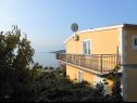 Apartmanok Rose - 30 m from the beach: A1(2+1), A2(2+1), A3(2+1), A4(2+1), A5(2+1) Seget Vranjica - Riviera Trogir  - Apartman - A3(2+1): balkon