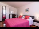 Apartmanok Stipe - 25m from the sea: A1(4+1) Sevid - Riviera Trogir  - Apartman - A1(4+1): hálószoba