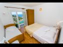 Apartmanok Bosiljka - by the sea: A1(5), A2(5), SA3(2) Sevid - Riviera Trogir  - Apartman - A1(5): hálószoba