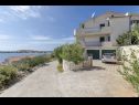 Apartmanok Mil - 80m from the sea A1(4+1), A2(2) Sevid - Riviera Trogir  - ház