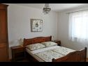 Apartmanok Garden - sea view: A1(4) Sevid - Riviera Trogir  - Apartman - A1(4): hálószoba
