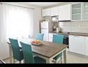 Apartmanok Garden - sea view: A1(4) Sevid - Riviera Trogir  - Apartman - A1(4): konyha ebédlővel
