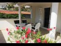 Apartmanok Garden - sea view: A1(4) Sevid - Riviera Trogir  - Apartman - A1(4): terasz