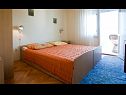Apartmanok Sanda - 10 M from the beach : A1(6+1), A2(6+1) Trogir - Riviera Trogir  - Apartman - A1(6+1): hálószoba