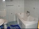 Apartmanok Tone - spacious and comfortable: A1 zuti(5+2), A2 plavi(5+2) Trogir - Riviera Trogir  - Apartman - A2 plavi(5+2): fürdőszoba toalettel