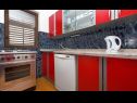 Apartmanok Bepoto- family apartment with terrace A1(4+1) Trogir - Riviera Trogir  - Apartman - A1(4+1): konyha