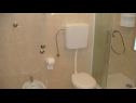 Apartmanok Marin - comfortable apartment near sea: A1(5+2) Vinisce - Riviera Trogir  - Apartman - A1(5+2): fürdőszoba toalettel