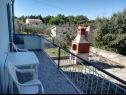 Házak a pihenésre VEKY - 50m from sea: Holiday House H(4+2) Susica - Ugljan sziget  - Horvátország  - terasz (ház és környéke)