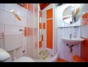 Apartmanok Julija - big terrace and grill A1 Asy(4) Bibinje - Riviera Zadar  - Apartman - A1 Asy(4): fürdőszoba toalettel