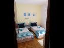 Apartmanok Vlatkica - 10 m from beach: A1 Vlatkica(4), A2 Lea(4) Maslenica - Riviera Zadar  - Apartman - A1 Vlatkica(4): hálószoba