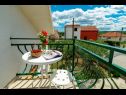 Házak a pihenésre Katy - free private parking and garden: H(7+1) Posedarje - Riviera Zadar  - Horvátország  - H(7+1): a balkon kilátása
