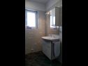 Apartmanok Summer Sun SA1(2+1), A2(2+2), A3(4+2), A4(4+2) Privlaka - Riviera Zadar  - Apartman - A3(4+2): fürdőszoba toalettel