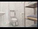 Apartmanok Old Stone: SA1(2), A2(4+1), SA4(2) Sukosan - Riviera Zadar  - Apartman - A2(4+1): fürdőszoba toalettel