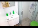 Apartmanok Old Stone: SA1(2), A2(4+1), SA4(2) Sukosan - Riviera Zadar  - Apartmanstudió - SA4(2): fürdőszoba toalettel