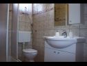 Apartmanok Almond A1(2+2), A2(4+2), A3(4+2) Vir - Riviera Zadar  - Apartman - A1(2+2): fürdőszoba toalettel