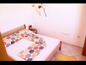 Apartmanok Almond A1(2+2), A2(4+2), A3(4+2) Vir - Riviera Zadar  - Apartman - A3(4+2): hálószoba