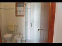Apartmanok Snjeza - 80 m from beach: A1 Studio (4), A2 Apartman (2+2) Vir - Riviera Zadar  - Apartman - A1 Studio (4): fürdőszoba toalettel