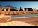 Apartmanok Nenad - with pool; A1(4+1), A2(4+1), SA3(3), SA4(3), A5(2+2) Vrsi - Riviera Zadar  - medence