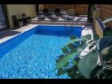 Apartmanok Suza - relaxing & beautiful: A1(2+2), A2(4+2) Zadar - Riviera Zadar  - medence