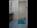 Apartmanok Mirjana - nearby the sea: A1-Zoe (4) Zadar - Riviera Zadar  - Apartman - A1-Zoe (4): fürdőszoba toalettel
