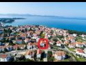 Apartmanok Ivan Z2 - 250 m from beach: A2(4) Zadar - Riviera Zadar  - ház