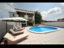 Apartmanok Max - luxurious with pool: A1(6+2) Zadar - Riviera Zadar  - ház