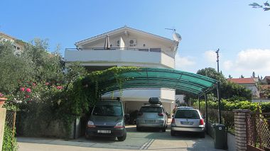 Apartmanok Ante - free parking: A1(4), A2(4) Sveti Filip i Jakov - Riviera Biograd 