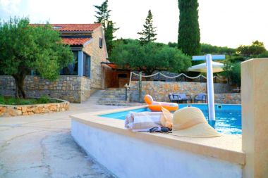 Házak a pihenésre Nave - private pool: H(4+1) Postira - Brac sziget  - Horvátország 