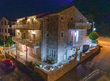 Apartmanok Pavo - comfortable with parking space: A1(2+3), SA2(2+1), A3(2+2), SA4(2+1), A6(2+3) Cavtat - Riviera Dubrovnik 