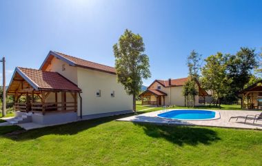  Blue house - outdoor pool: H(8+2) Plaski - Kontinentális Horvátország - Horvátország 