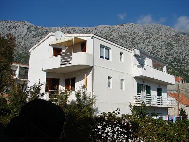 Apartmanok Durda1 - 50 m from beach: A1(2+2), B2(2+2), C3(2+1) Igrane - Riviera Makarska 