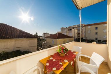 Apartmanok Stipe - comfortable apartment for 6 person: A(4+2) Makarska - Riviera Makarska 