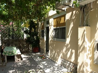 Apartmanok Edvard - garden terrace : SA1- zeleni (2), SA2- plavi (2) Split - Riviera Split 