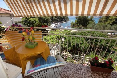 Apartmanok Laura - 20m from the sea A4(6) Trogir - Riviera Trogir 