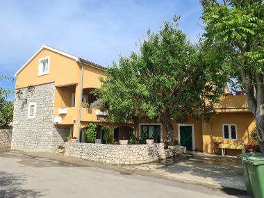 Apartmanok Stosa - with parking : A1(2+1), A2(2+1), A3(3+3) Nin - Riviera Zadar 