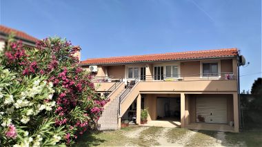 Apartmanok Remi - 300 m from sea: A1(4+2), A2(2+2), A3(2+2) Nin - Riviera Zadar 
